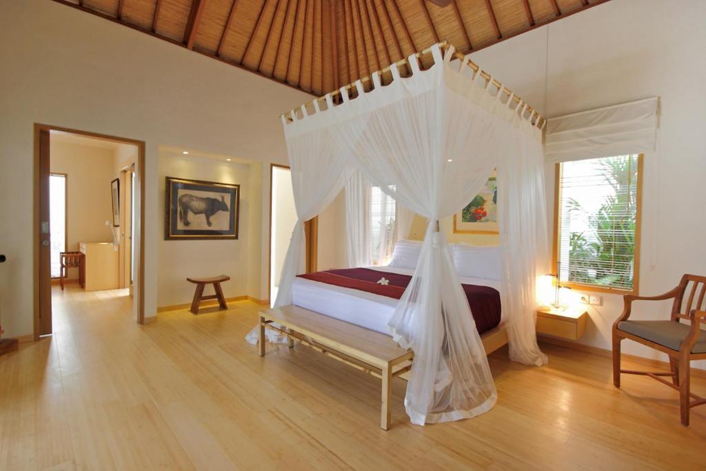 Villa Bali Asri Batubelig Seminyak Cameră foto